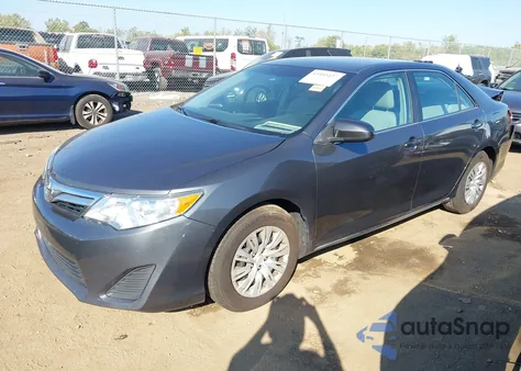 2012 Toyota Camry Le z USA, uszkodzony, nr VIN 4T1BF1FK4CU039043